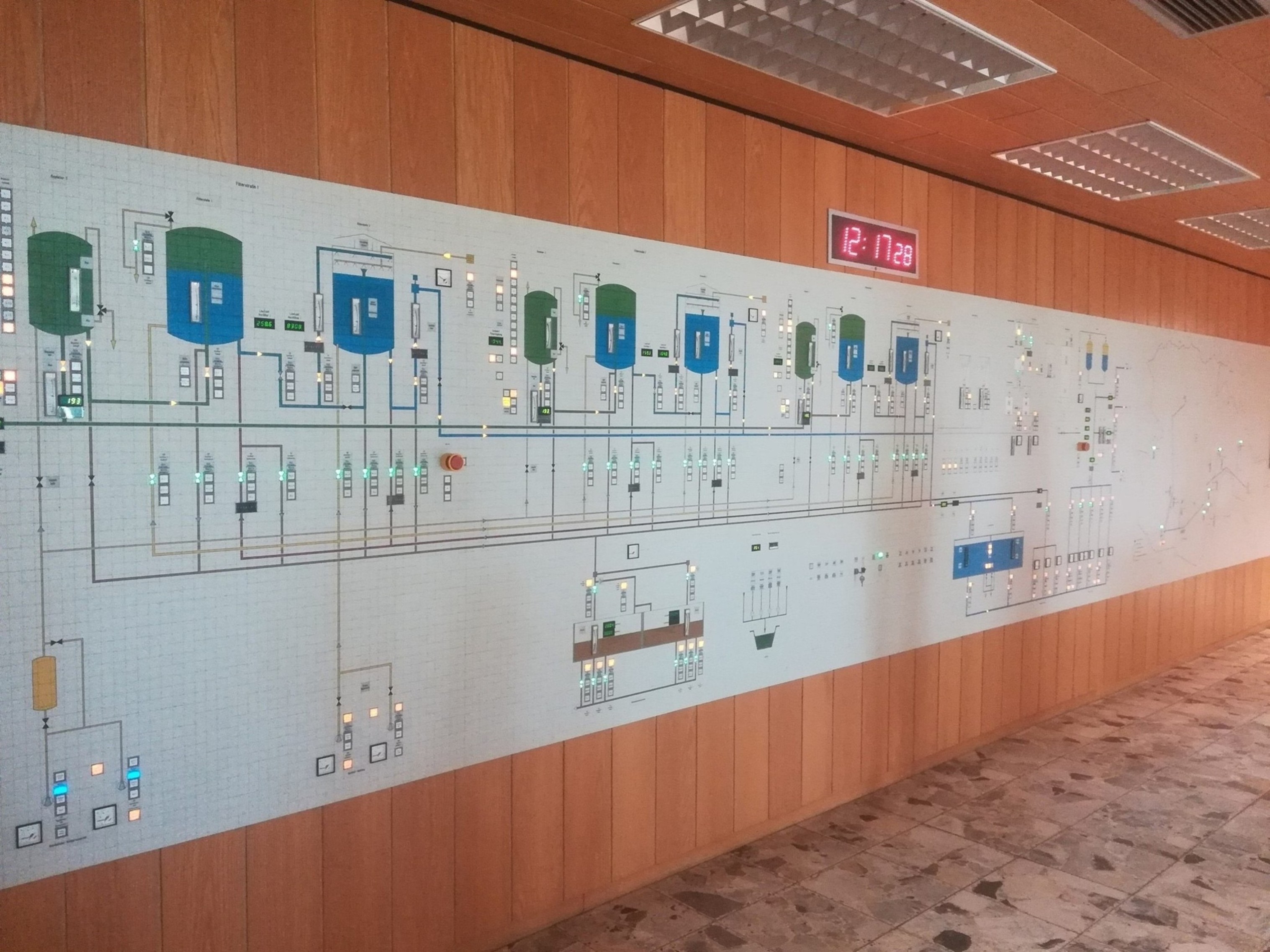 Die große Schalttafel im Eingangsbereich des Wasserwerks.